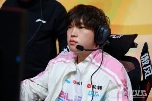 對(duì)位打爆對(duì)手！Bin狀態(tài)拉滿操作酣暢淋漓五局戰(zhàn)績181426