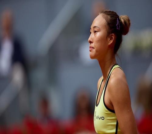 拿下紅土賽季首勝，不在“百分百狀態(tài)”的鄭欽文一點點找感覺