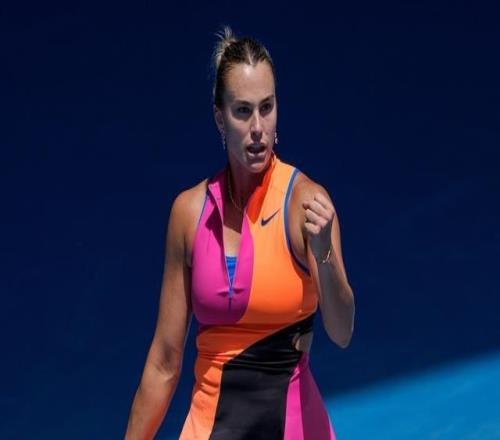 澳網(wǎng)男女單頭號種子雙雙過關(guān)，德約不戰(zhàn)而勝晉級八強