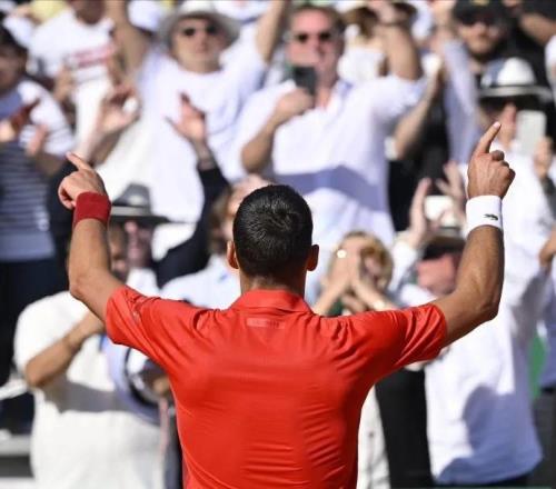 名宿稱德約拿大滿貫冠軍需要運(yùn)氣，澳網(wǎng)官方力挺斯瓦泰克2026奪冠