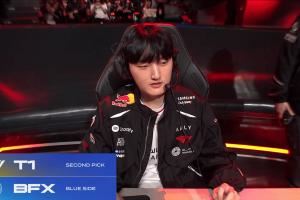 被逼入絕境后的絕招T1在對陣BFX第四局放棄選邊，選擇后選英雄