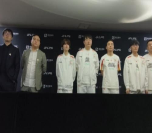 WBG賽后群訪Crisp：對(duì)當(dāng)前版本的認(rèn)識(shí)更加深刻團(tuán)隊(duì)磨合也變好了
