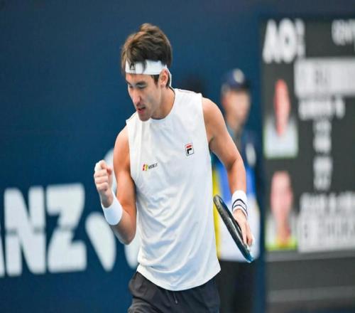 澳网外卡赛落幕龙凤双飞画面未现，布云朝克特不辱使命完成任务