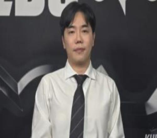 那要夺冠了吗此前Homme发言:TES要么夺冠要么八强如今晋级四强