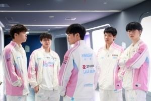 要不換wenbo試試Bin被369對線單殺團(tuán)戰(zhàn)毫無表現(xiàn)你是否支持BLG進(jìn)行輪換