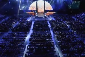 前排票都砸手上了LCK敗決打響現(xiàn)場(chǎng)1688港幣的座位仍有許多空位