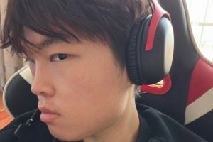 大家不覺得Bin哥的側(cè)臉特別像___Bin更新抖音曬自拍照