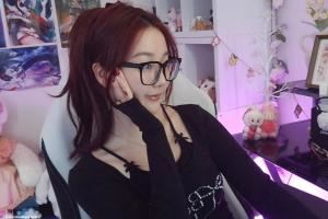 美女解說Kitty：HLETESG2全新的02群聊