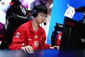 Karis：首要任務(wù)是晉級季后賽，然后像去年那樣向更高處邁進(jìn)