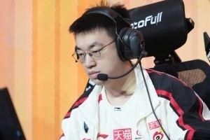 MidGAP！Xiaohu毫無狀態(tài)失誤不斷三局對位差距巨大！