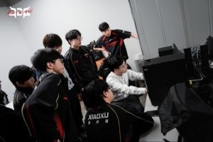 不敵TES后JDG發(fā)布賽后返圖：短暫休整，調(diào)整狀態(tài)！