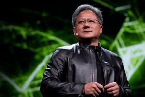 黃仁勛：AI只會取代拒絕使用Ai的人的工作，而不是讓某職業(yè)消失