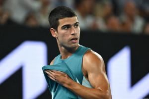 美國(guó)網(wǎng)球選手：跟全滿(mǎn)貫得主阿卡聊過(guò)打LOL的事，說(shuō)不定他會(huì)來(lái)玩