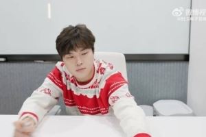 BLG選手與教練的手寫明信片：致并肩的隊友，與一路同行的你