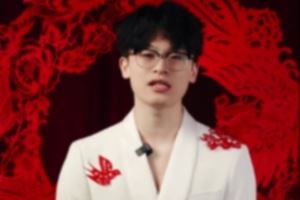 Vampire拜年：祝大家在新的一年里，五福臨門，鴻駿安康