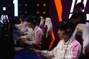 先鋒賽：心態(tài)良好，Viper被線殺后BLG下路雙人依然面帶笑容