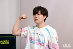 BLG發(fā)布戰(zhàn)勝NIP賽后返圖：乘勢而上！