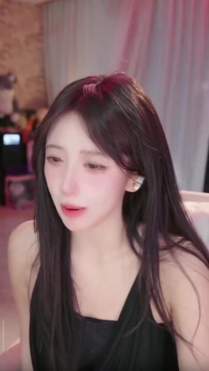 呆妹二曝光某音直播內(nèi)幕：播游戲沒工資沒禮物主播都餓死了