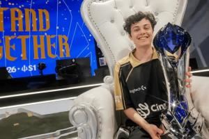 Isles：訓(xùn)練賽打BLG感覺完全跟不上節(jié)奏要特別夸獎(jiǎng)一下ON