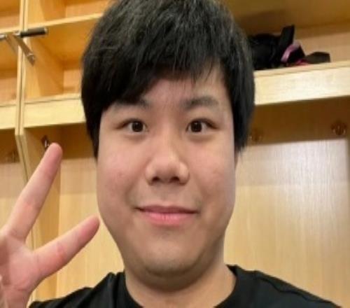 原來是連續(xù)劇！Shad0w賽后更博：冠軍了頭發(fā)全長回來啦