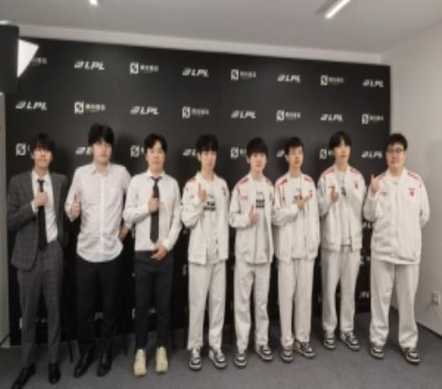 能成功吗TES众人表示世界赛的目标是夺得S15世界赛冠军！