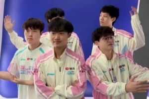 BLG發(fā)布對陣AL賽后花絮：表情管理進(jìn)修中