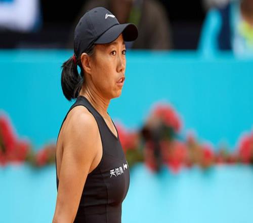 張帥臨時(shí)換對(duì)手紅土遭波娃雙殺，鄭欽文首秀吞油條驚險(xiǎn)逆轉(zhuǎn)肯寧