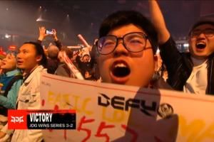 雙標(biāo)吧友們?nèi)绾卧u(píng)價(jià)粉絲貼臉輸出1557，而TES卻不許其他粉絲說(shuō)022