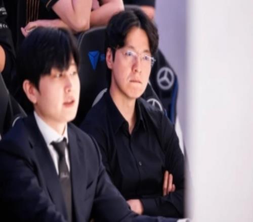 五冠教頭！kkOma成為歷史首位5次奪得世界賽冠軍的教練