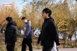 JDG分享隊(duì)員春游照：趁春光正好，我們一起去踏青吧