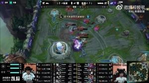 Tarzan在不敵WBG賽后與隊(duì)友復(fù)盤：“一緊張就會(huì)忘掉之前訓(xùn)練的東西”