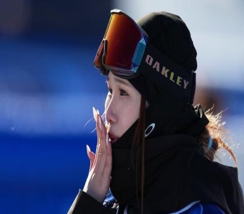 三人晉級(jí)冬奧會(huì)決賽，中國(guó)自由式滑雪坡障歷史性突破有秘訣