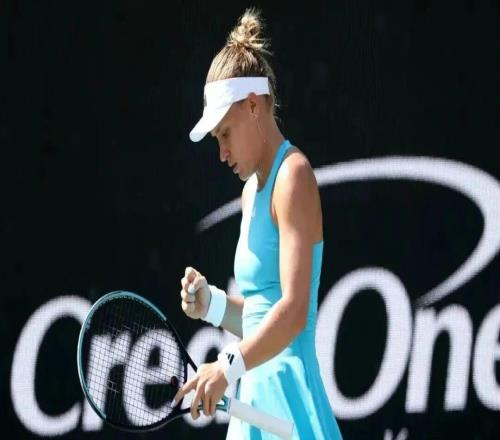 烏女將重挫凱斯突破美第一道防線，決賽挑戰(zhàn)佩古拉能一黑到底