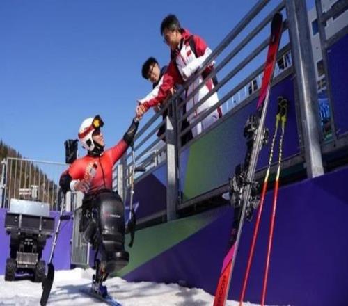 暖心，安心！中國保障團(tuán)隊(duì)為運(yùn)動(dòng)員逐夢米蘭保駕護(hù)航米蘭冬殘奧會特別報(bào)道