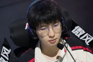 WBG發(fā)布對陣NIP賽前返圖：準(zhǔn)備就緒，今天比賽加油！