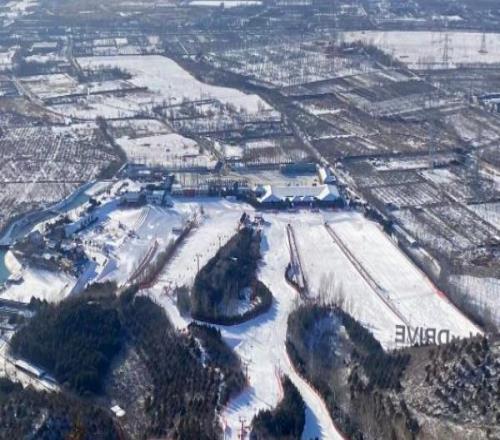 推出寵物友好服務(wù)、升級硬件設(shè)施，北京多家雪場正式開板