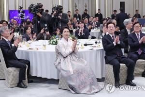 真正的社交名流來了！Faker授勛儀式與韓國各大高官同坐一桌