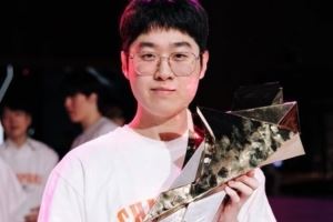 同時(shí)打入先鋒賽、MSI、S賽決賽的選手：ZeusPeanutCapsBLG四人