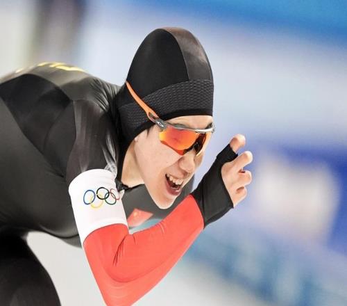 受傷一度下不了床，田芮寧丈量中國(guó)速滑與世界巔峰的距離