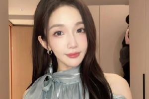 KPL解說小鹿發(fā)布預(yù)告：王者榮耀世界開服團播我們不見不散哦