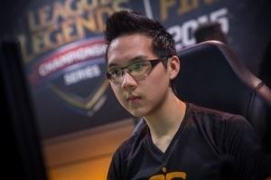 EDG04“慘案參與者”！傳奇輔助Yellowstar被任命為法國國家隊的經(jīng)理