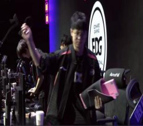 米勒看EDG晉級：恭喜edg31we！兩天都是涅槃組的勝利！