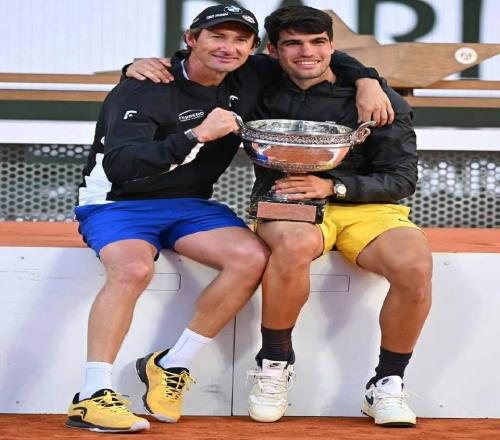 趣論：阿爾卡拉斯該不該請(qǐng)回費(fèi)雷羅