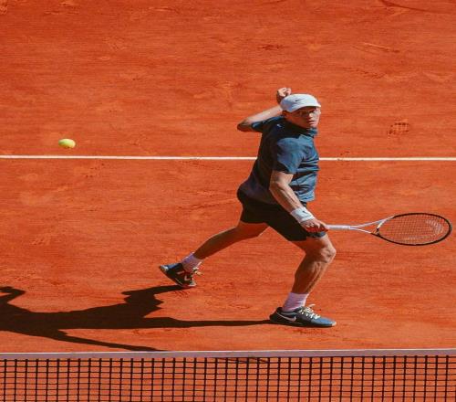 辛納否認(rèn)參加蒙卡賽是為奪回世界第一，如果真這樣下周也會(huì)參賽