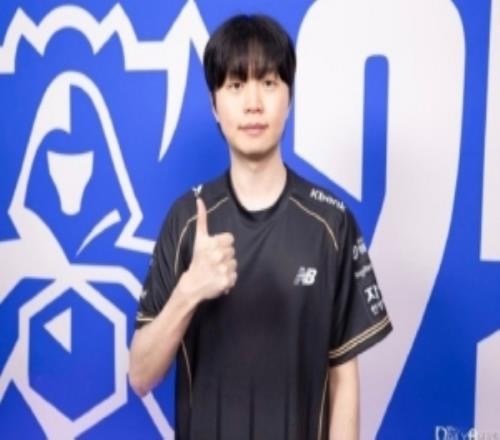 韓媒記者：從kt相關(guān)人員的說法來看BDD選手被買斷的謠言不是真的