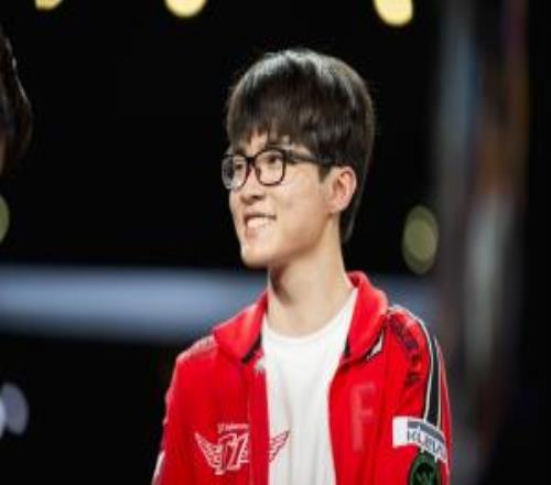 自S6RNG以来,首次有LPL队伍在S赛八强淘汰赛战胜T1一个小局!