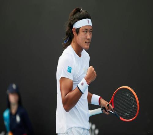 張之臻挑戰(zhàn)謝爾頓時(shí)間確定，王曦雨力擒朱琳六安賽冠軍穩(wěn)了