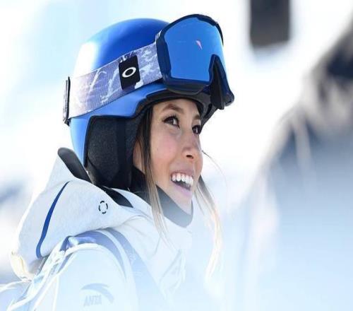 中國(guó)冬奧軍團(tuán)第一銀！無需自證的谷愛凌正享受著冬奧的每一滑