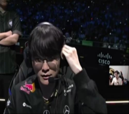 记得:这次S赛上路想打优势的都遭重,Bin哥宙斯多兰