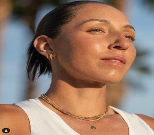 佩古拉稱硬地實力前三發(fā)問為何拿不到大滿貫，小威復(fù)出能奪冠